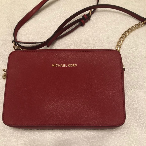 Michael Kors Handbags - Michael Kors red purse❤️